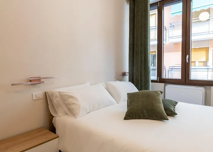 Dedaguesthouse 3*