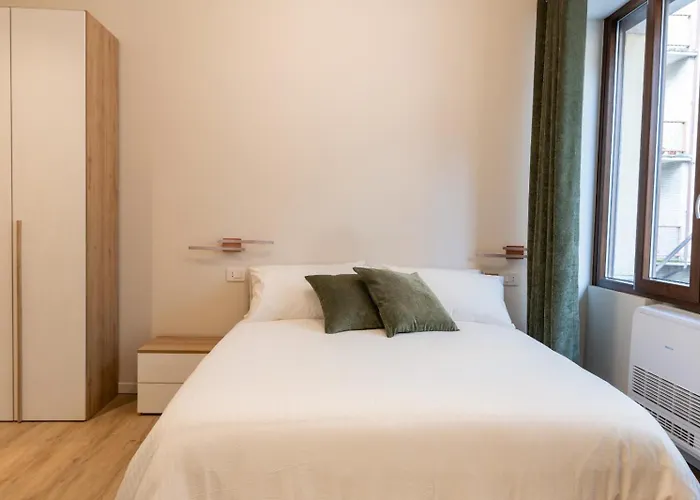 Dedaguesthouse 3*