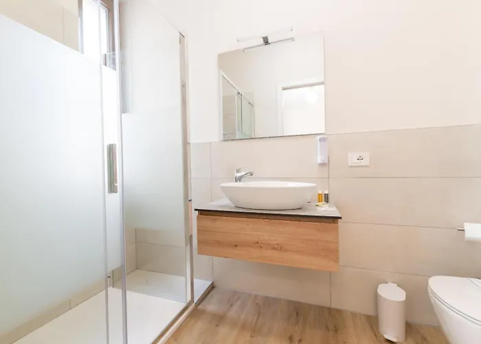 Dedaguesthouse 3*